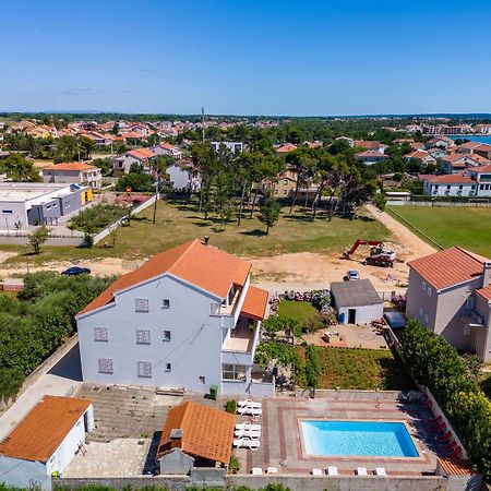 Apartments Mlado Привлака Екстер'єр фото