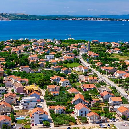 Apartments Mlado Привлака Екстер'єр фото